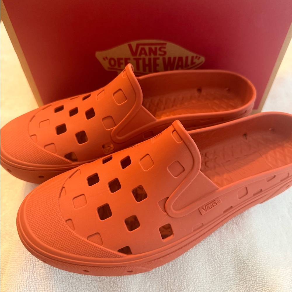 Vans Slip-On Mule TRK Orange Burnt Ochre VN0005V8GWP NIB Mens 10 Water Shoes